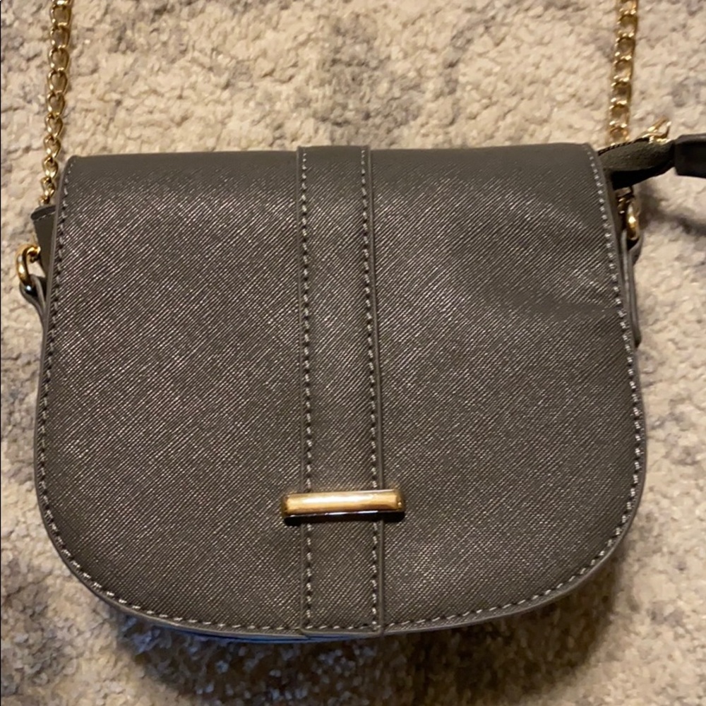 To Declutter Closet - image 2